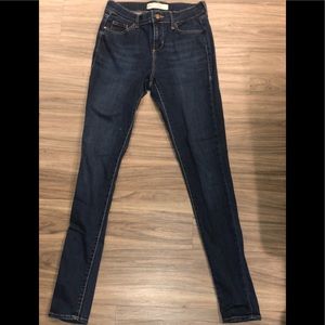 Dark wash skinny jeans